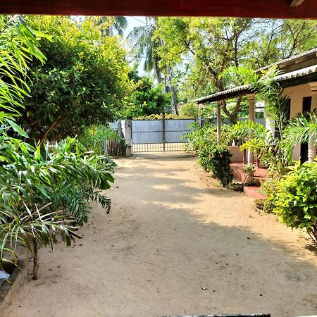 Suman Beach Rooms Nilaveli Luaran gambar