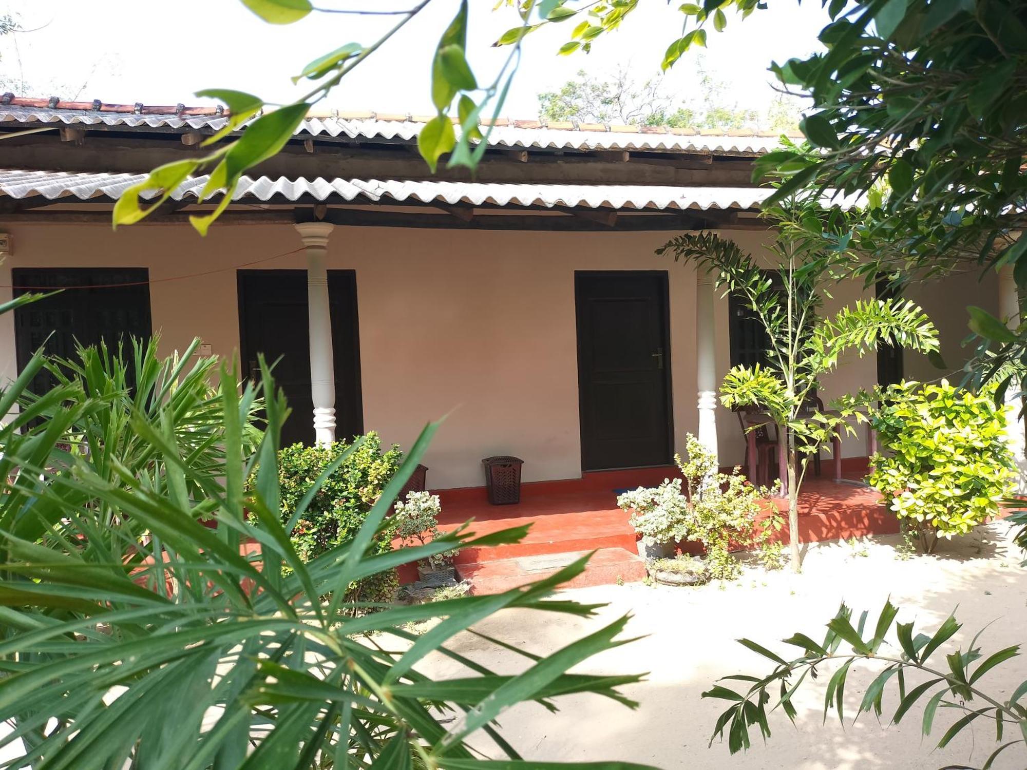 Suman Beach Rooms Nilaveli Luaran gambar